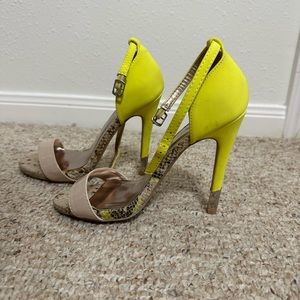 Size 6 1/2 heels. Neon yellow and snake print colored.